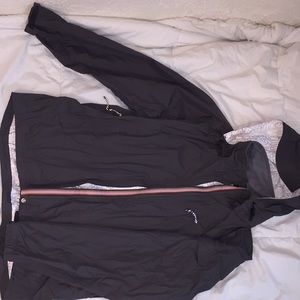 XL Women’s REI Rain Jacket